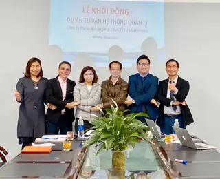 Các chuyên gia của PPower Group và Ban lãnh đạo của công ty trong buổi lễ khởi động dự án tư vấn Công ty CP Toàn Cầu Group